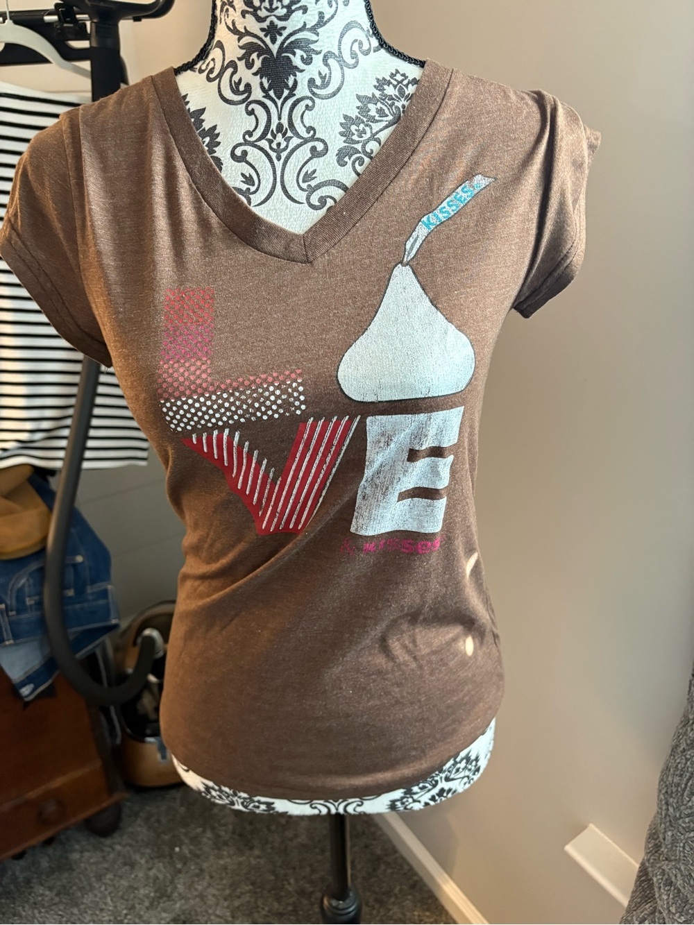 Brown Graphic V-Neck Women's Tee with 'Love' Design